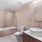 Downtown With 2 Bedrooms ラルナカ