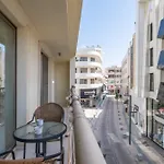 Downtown With 2 Bedrooms * ラルナカ