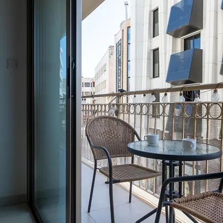 Downtown With 2 Bedrooms Appartamento *