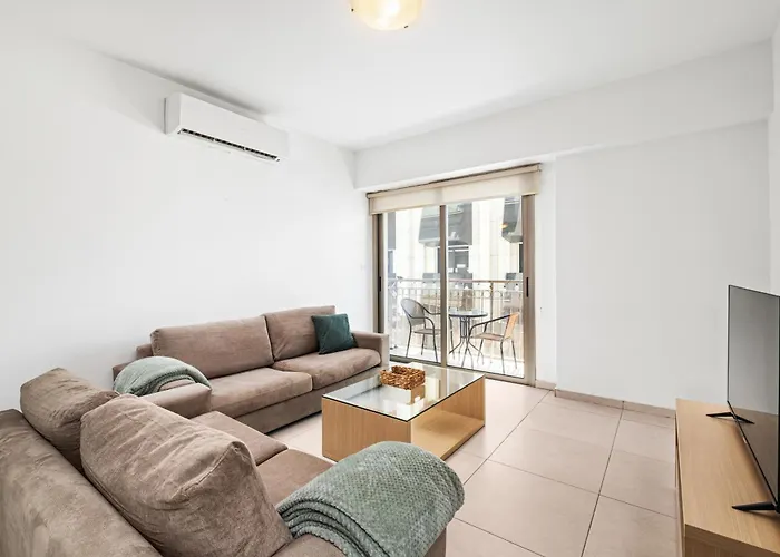 Downown With 2 Bedrooms